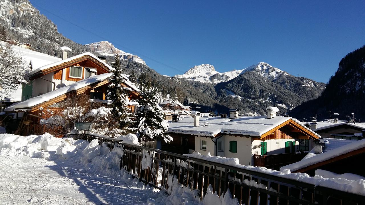 Hotel Nevada Campitello di Fassa Exterior foto